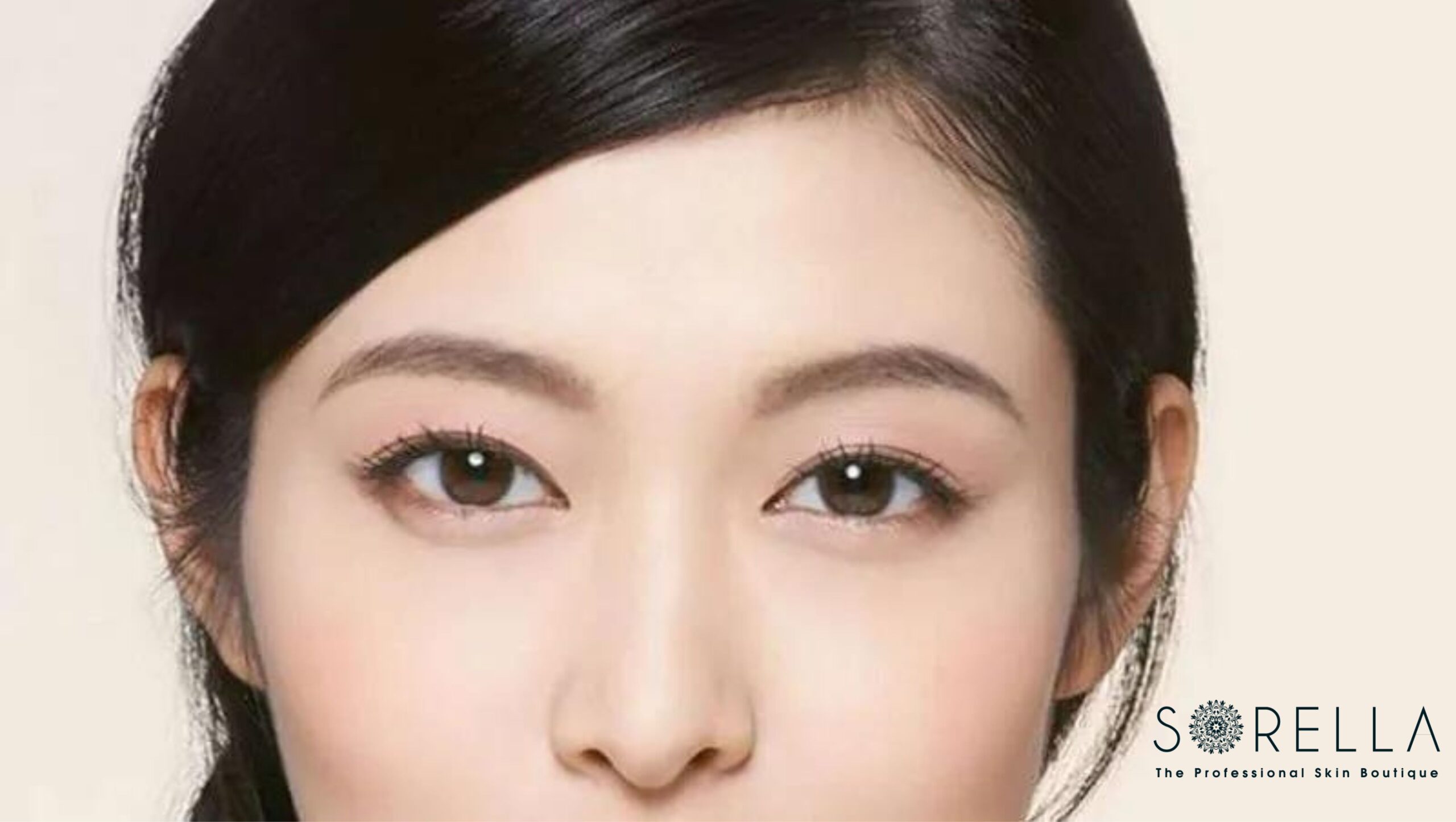 Lông mày dáng lá liễu được mô tả là có tổng thể dài, thanh mảnh và mỏng manh